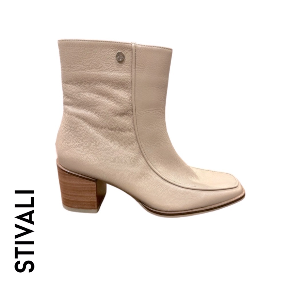 Women's Stivali Camel Color Leather Ankle Boots